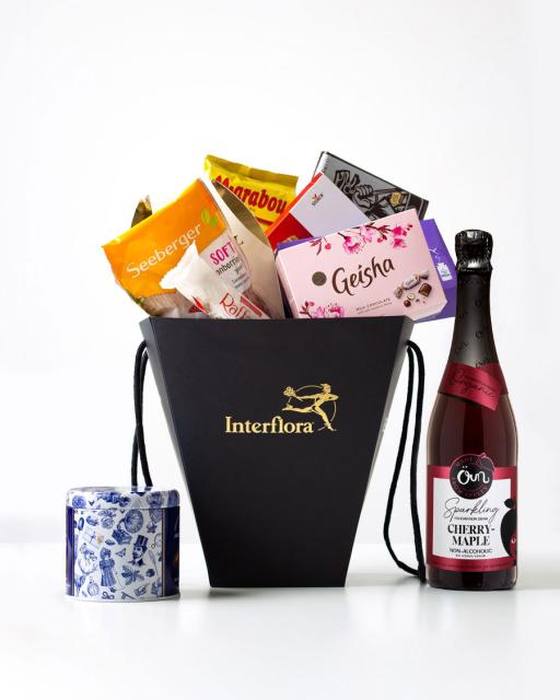 Sweet Selection in a Gift Bag (alcohol-free)