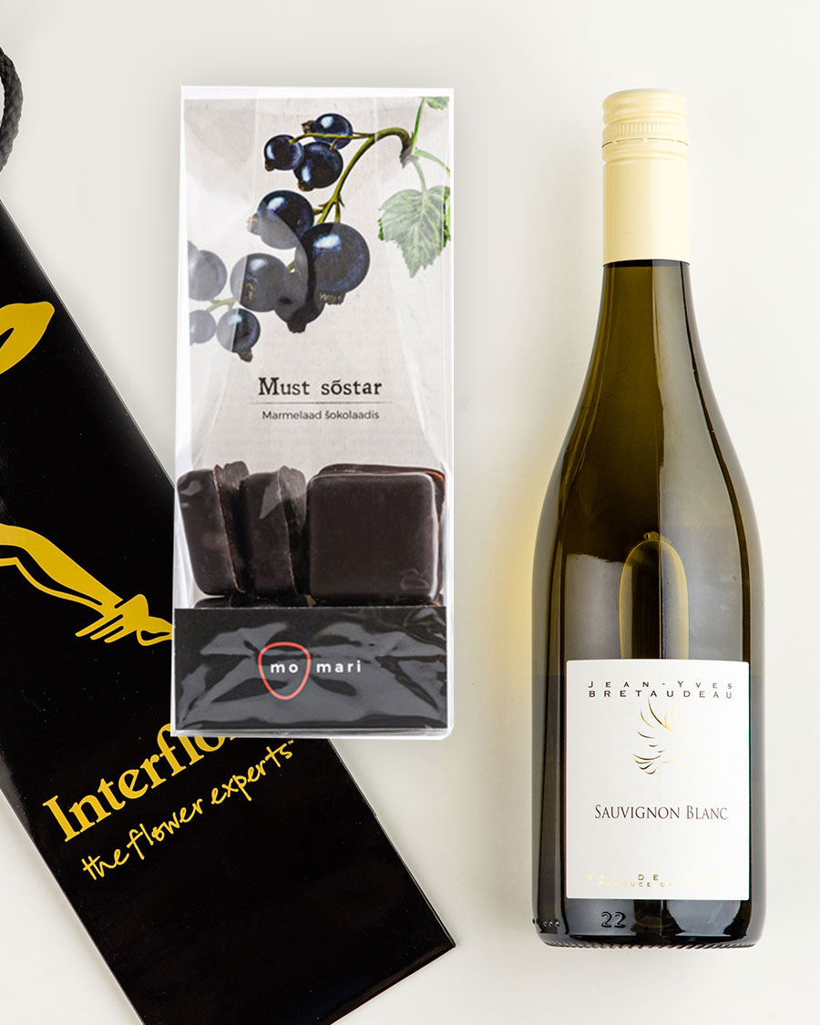 Подарочный пакет c Loire Valley Sauvignon Blanc белым вином и мармелад